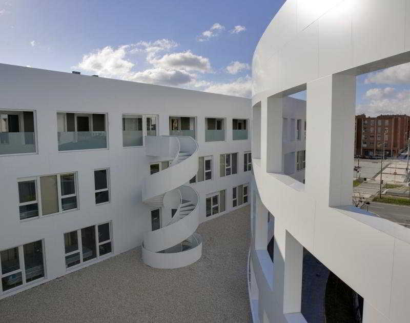 Apartamentos Irenaz Віторія-Гастейс Екстер'єр фото