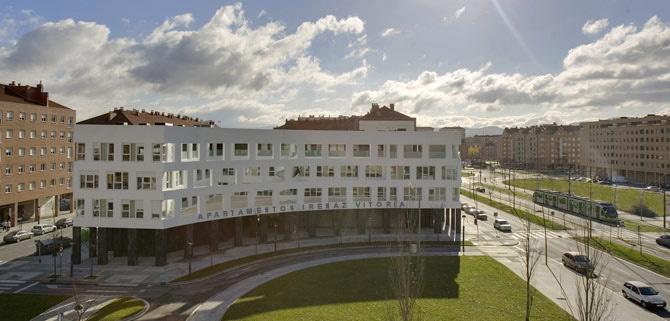 Apartamentos Irenaz Віторія-Гастейс Екстер'єр фото